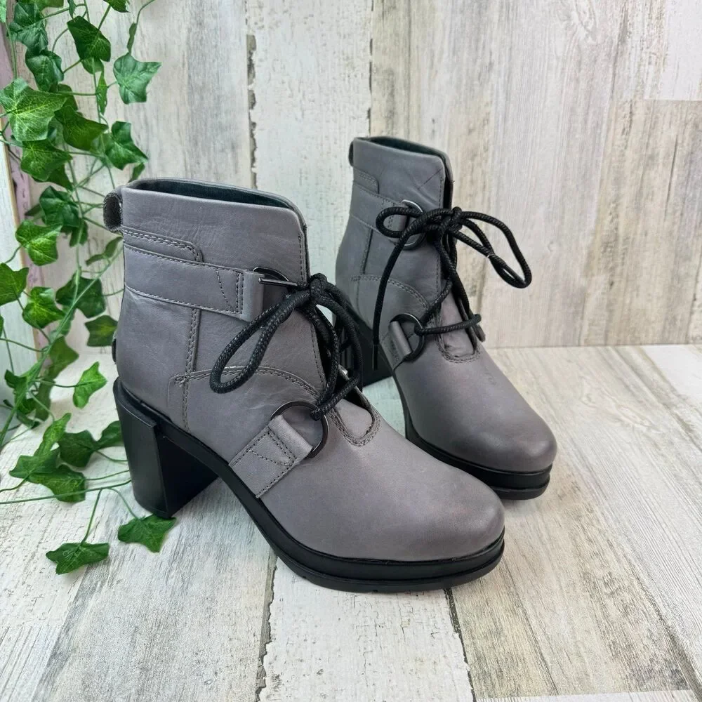 Sorel Margo Lace Leather Ankle boot size 7.5